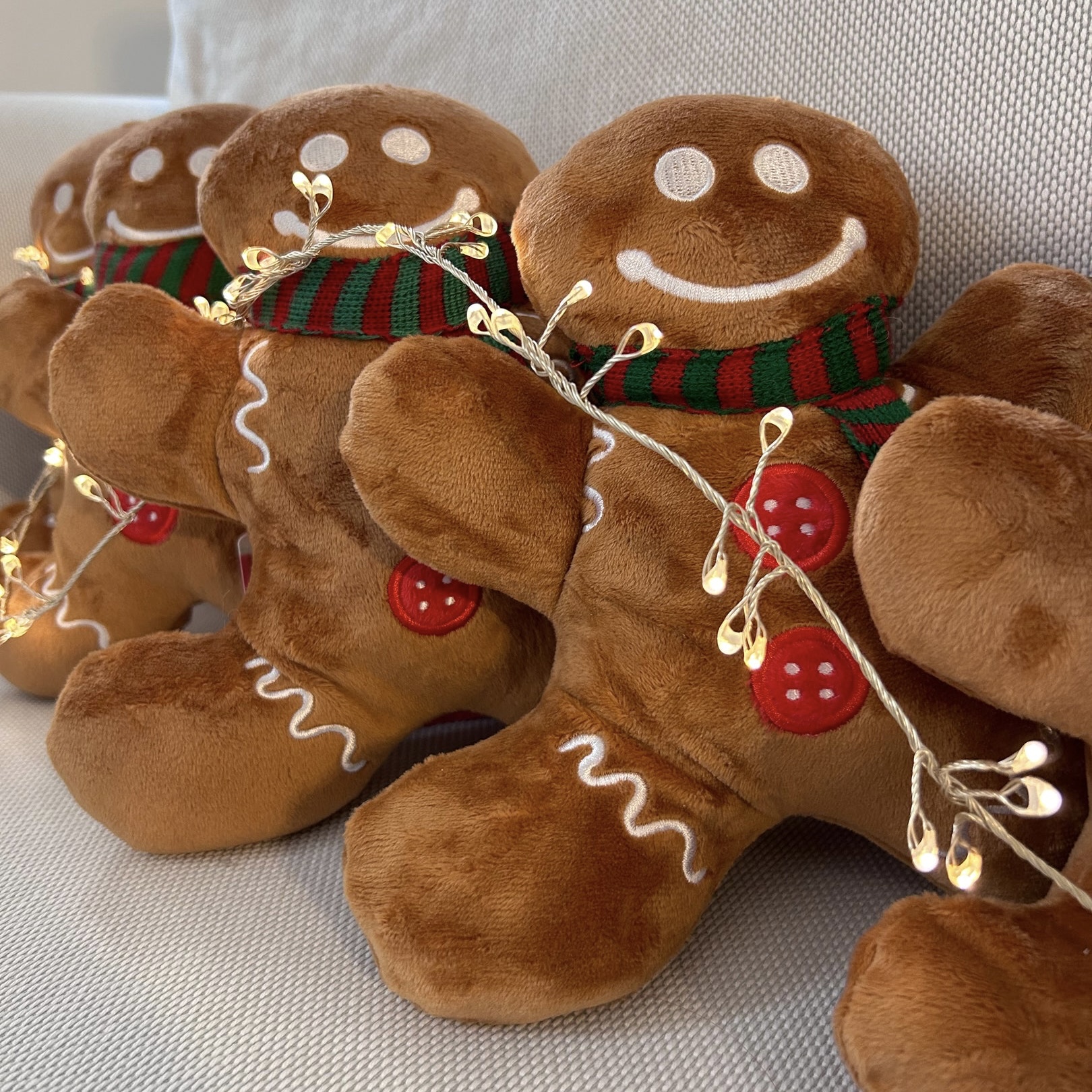 P.L.A.Y. Vánoční hračka pro psy Gingerbread Man