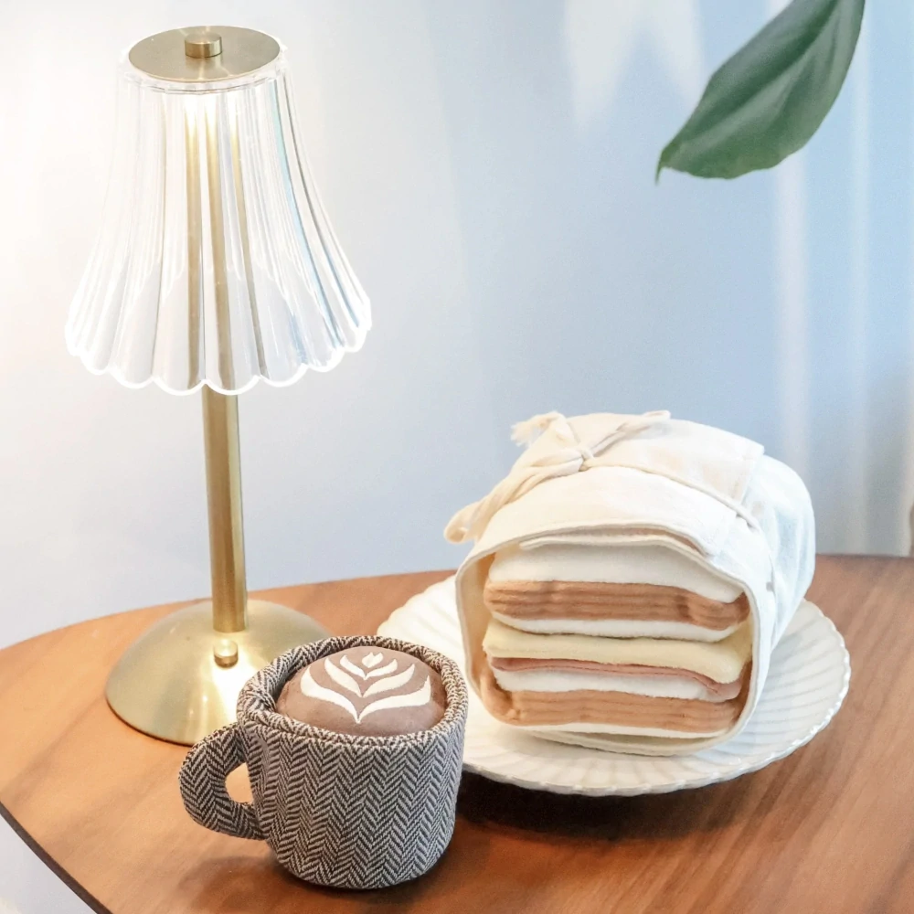 Lambwolf Interaktivní hračka pro psy Sandwich