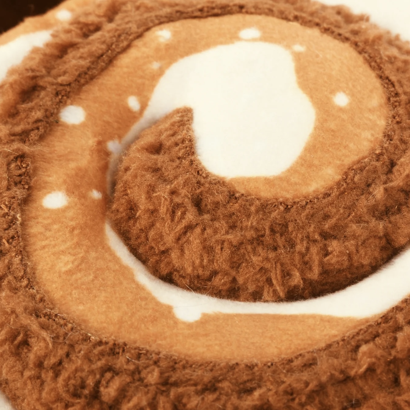 P.L.A.Y. Hračka pro psy Skořicový šnek
