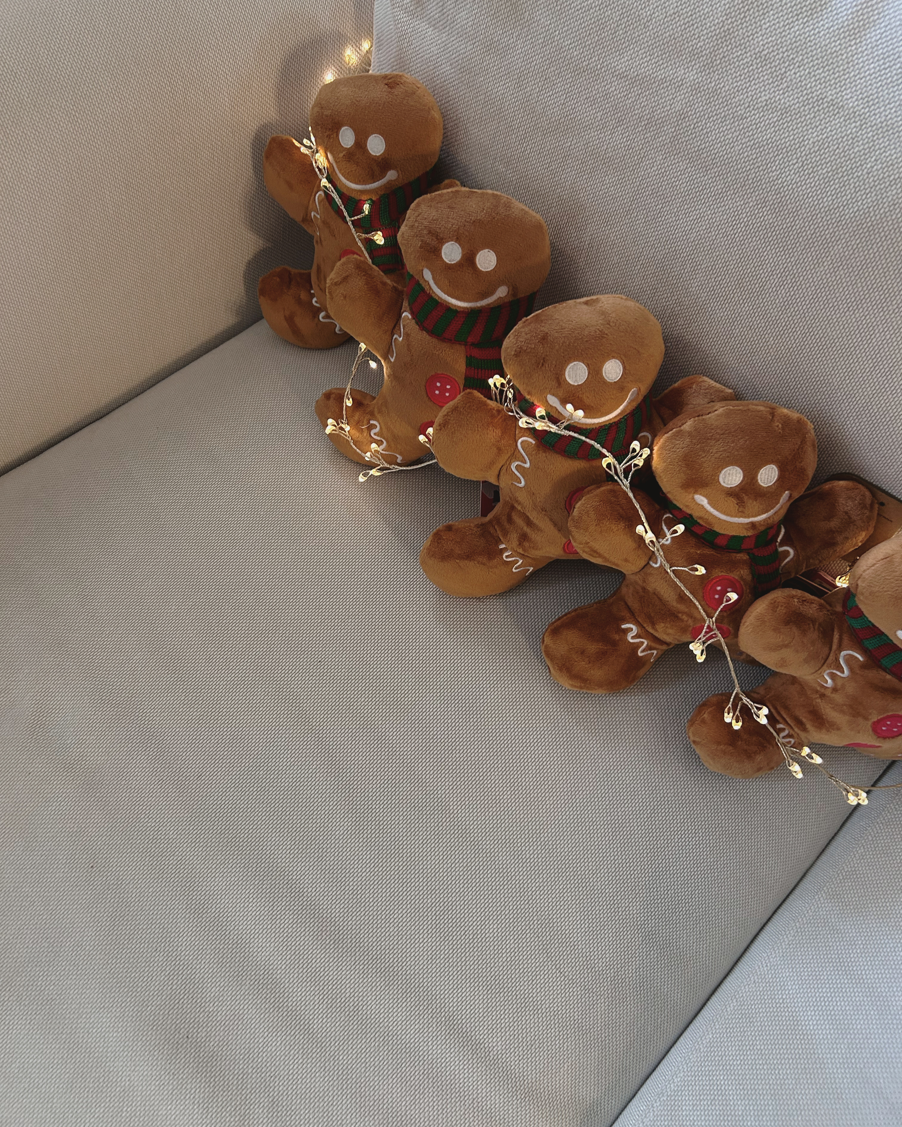 P.L.A.Y. Vánoční hračka pro psy Gingerbread Man