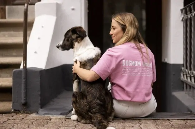 Lieblingspfote Dogmom (noun) tričko růžové