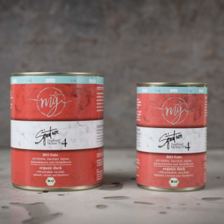 Paul&Paulina mÿ Signature Konzerva pro psy Bio kachna, dýně, cuketa, špenát, brusinka a borůvka 6ks v balení