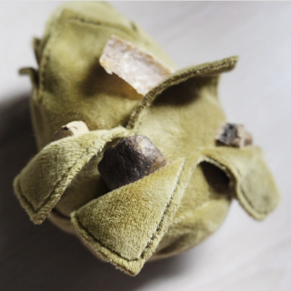 Lambwolf čmuchací hračka pro psy Artichoke